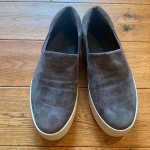 Vince Warren Platform Sneaker in Sz 7, Gray Suede, Like New, Great Condition
